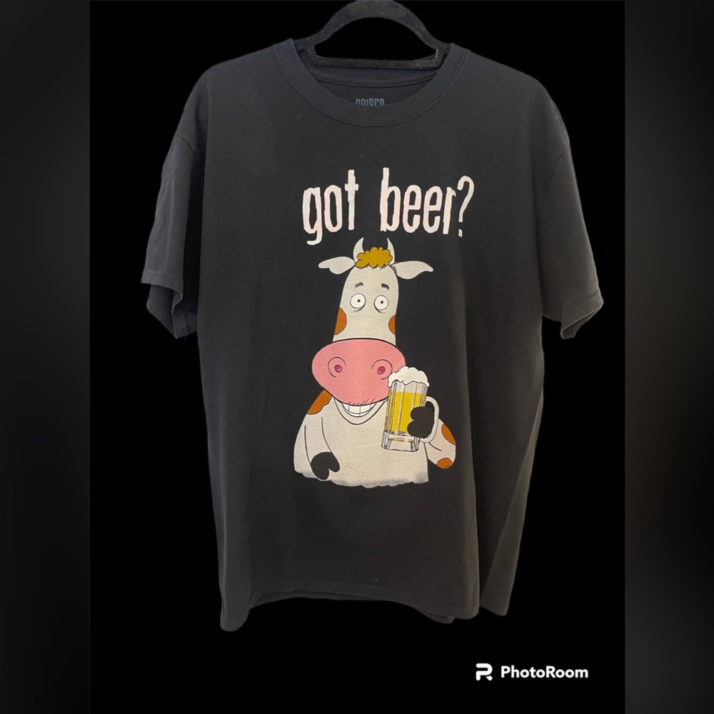 Large men’s black Brisco t shirt with “Got Beer” cow